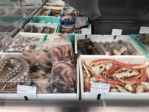 Fische und Meeresfrüchte am Naschmarkt